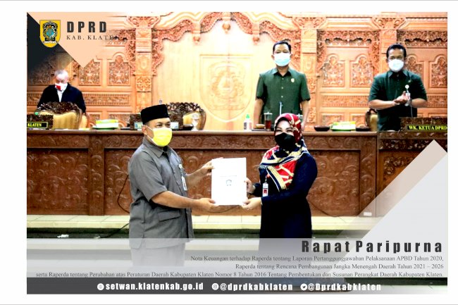 RAPAT PARIPURNA PENYAMPAIAN 3 (TIGA) RAPERDA