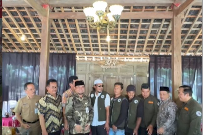 Pimpinan DPRD Klaten Kunjungi Kecamatan Kemalang, Sosialisasikan Perda dan Kukuhkan Relawan