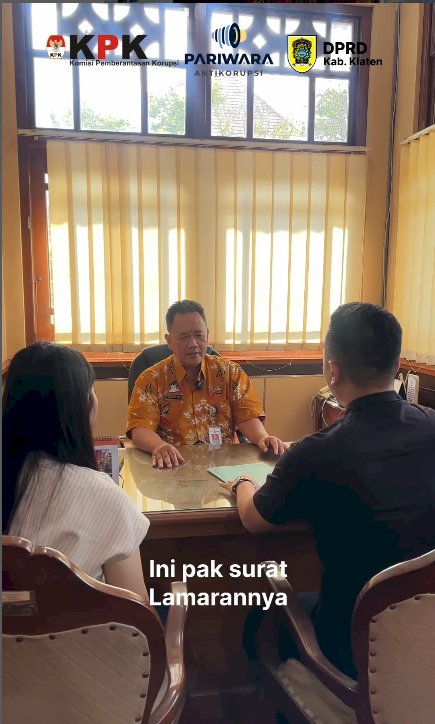 Korupsi kecil atau petty corruption yang masih sering terjadi di lingkungan birokrasi, yaitu nepotisme dan penyuapan dalam proses penerimaan kerja.